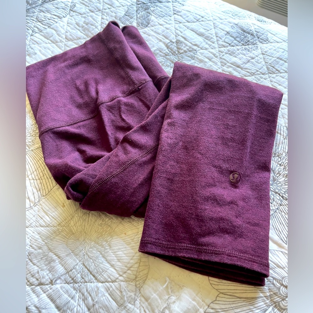 Purple cropped cotton lululemon pants
